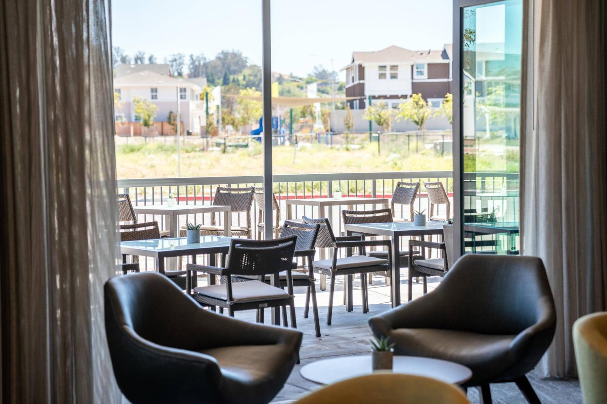 Hotel Courtyard By Marriott Petaluma Sonoma County Extérieur photo