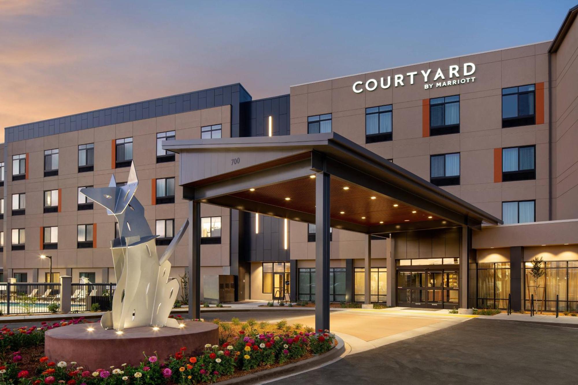 Hotel Courtyard By Marriott Petaluma Sonoma County Extérieur photo